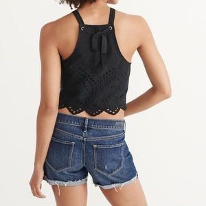 🎉HP🎉 Abercrombie & Fitch Black Cropped Top